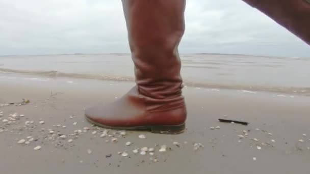 Girl Wearing Brown High Boots Jean Walking Baltic Sea Coast — Video Stock