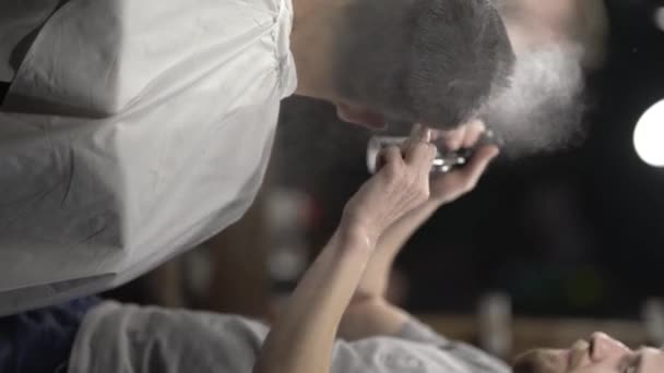 Bearded Barberman Laying Male Hair Spraying Combing Stylish Haircut Tousled — 图库视频影像