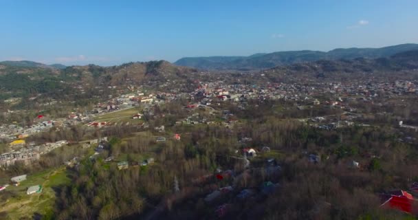Drone Shot Beautiful Village Beautiful Houses Trees Hills Blue Sky — ストック動画