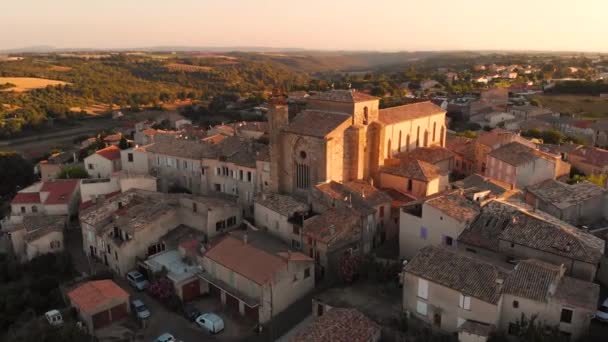 Aerial Footage Flying 11Th Century Old French Provence Church Sunset — Vídeo de Stock
