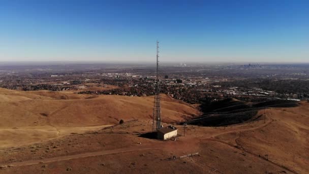 Pan Towering Cell Tower — Wideo stockowe