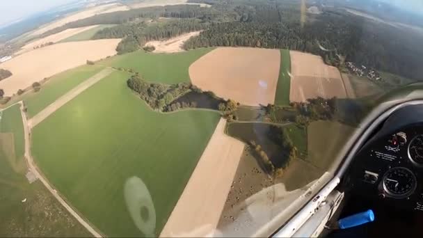 Pilot Point View Cockpit Sailplane Flying Ponds Fields Forests — Stock Video