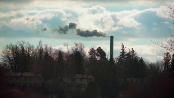 Wide Angle Smoke Stack Spewing Dark Thick Smoke Sky Beautiful — Stockvideo