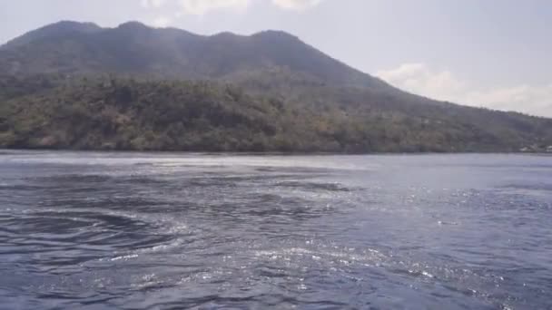 Boat You See Upswelling Current Surface Water Background Volcano Alor — Stockvideo