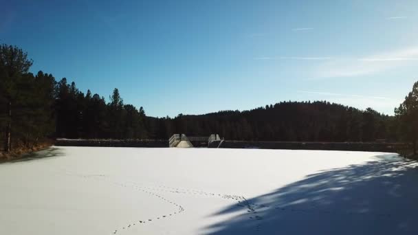Huge Frozen White Lake Colorado Drone Flying Revealing More Frozen — Vídeo de stock