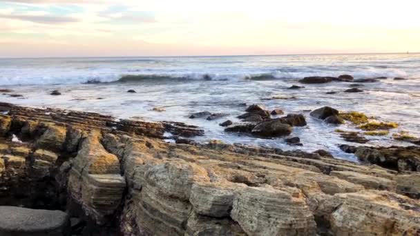 Sun Setting Beautiful California Beach Waves Coming Forward Camera Panning — Video