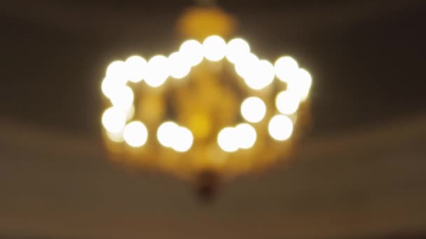 Pulling Focus Golden Chandelier White Dome — Stock Video