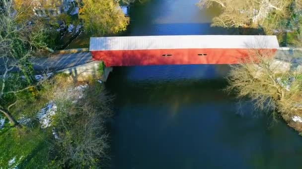 Ariel Veduta Ponte Coperto Nella Contea Lancaster Pennsylvania Visto Drone — Video Stock