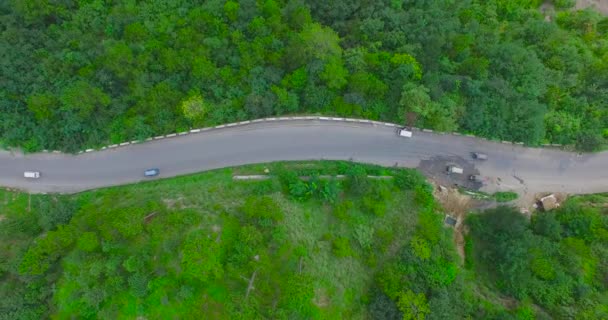 Zigzag Road Top View Kahmir India Traffice Going Big Forest — Wideo stockowe