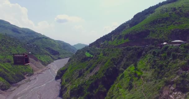 Crossing River Lift Mountains Top River Dolly Cross River Wired — Stock Video