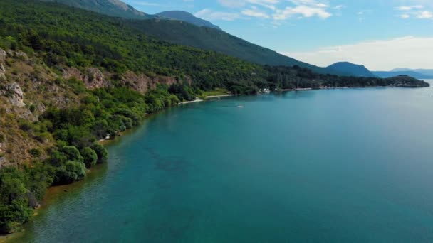 Aerial Shot Macedonia Coast Clif Beautiful Water Ohrid Lake Southern — Video Stock