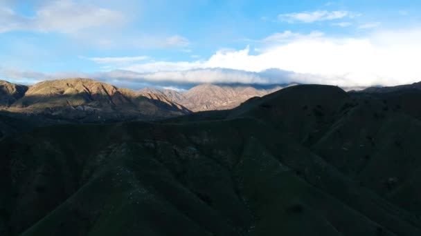 Imágenes Drones Exuberante Ladera Verde Montaña Del Bosque Nacional Los — Vídeo de stock