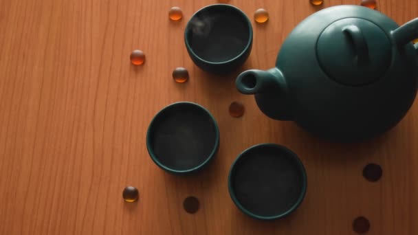 Minimal Background Green Japanese Tea Set Steam Coming Out Cups — Vídeo de stock