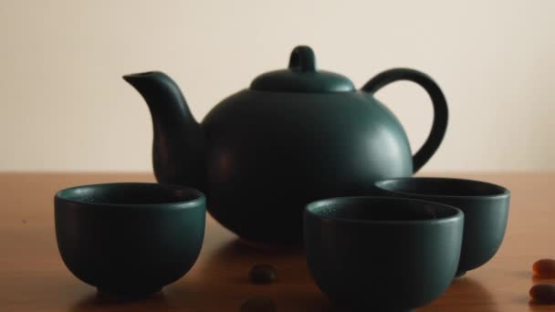 Minimal Background Green Japanese Tea Set Steam Coming Out Cups — Stok video