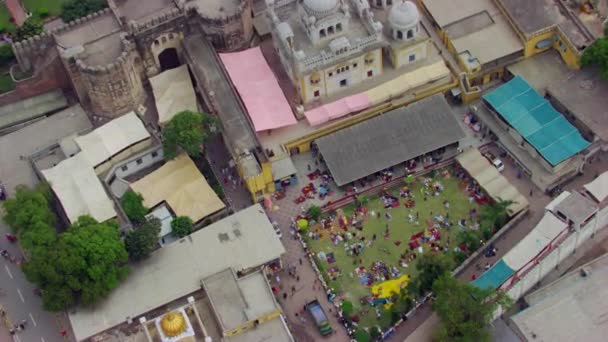 Sikhs Στο Ναό Που Καλύπτεται Από Drone Σιχ Κοινότητα Κάθισε — Αρχείο Βίντεο