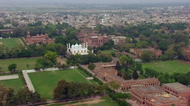 White Mosque Other Old Heritage Buildings Aerial View Green Trees — Stockvideo