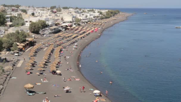 High Angle Shot Black Peddle Beach Kamari Island Santorini Greece — Stock Video