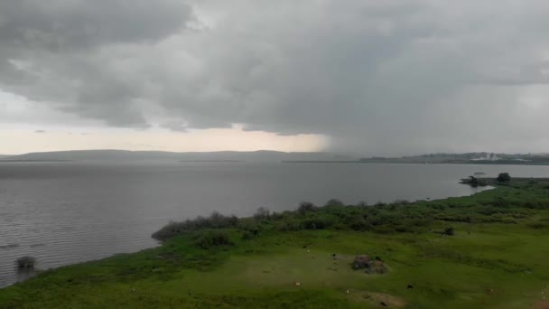 Aerial Panning View Big Tropical Storm Lake Victoria — ストック動画