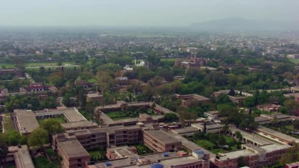 Oude Erfgoed Gebouwen Luchtfoto Uitzicht Met Groene Bomen Stad Oude — Stockvideo