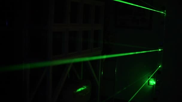 Green Security Lasers Ruang Gelap — Stok Video