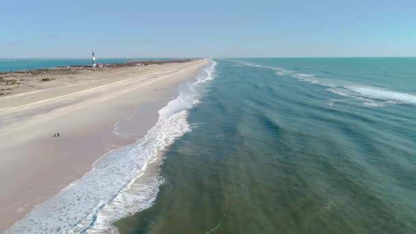 Ωκεανό Κύματα Και Παραλία Στη Νότια Ακτή Του Long Island — Αρχείο Βίντεο