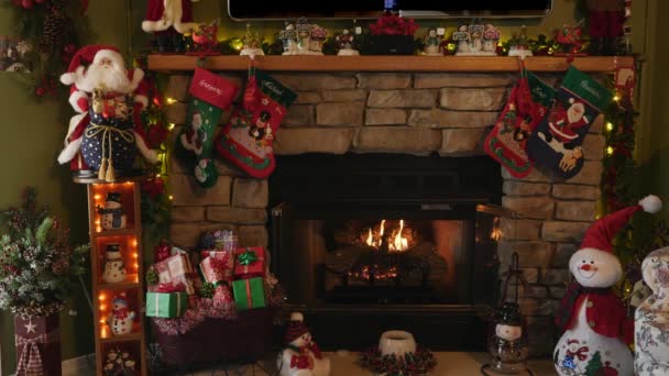 Indoor Christmas Scene Fireplace — Stock Video