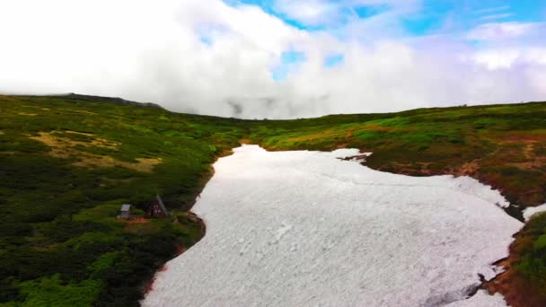 Daisetsuzan National Park Drone Flight Hiking Ice Shelter — Stock video