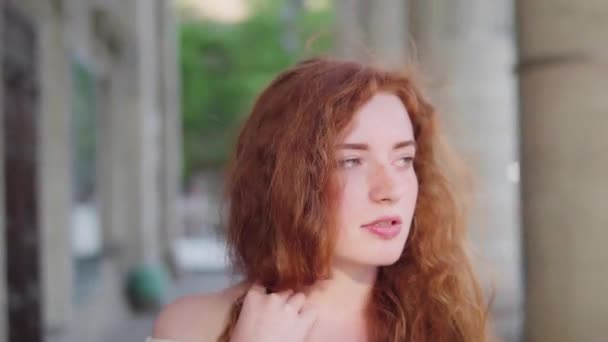 Beautiful Natural Young Girl Make Red Hair She Starting Looking — Videoclip de stoc