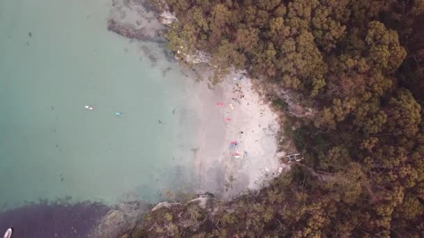 Drone View Secret Beach People Kayak Playing Aqua Water Trees — Video Stock