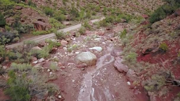 Aerial Dirt Road Butte Mesa Flat Top Mountain Beautiful Day — Stock Video