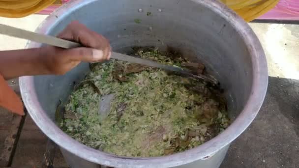Cooking South Indian Dish Large Alluminium Pot — Stockvideo