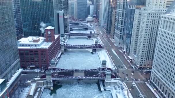 Aerial Footage Frozen Chicago River 2019 Polar Vortex — Wideo stockowe