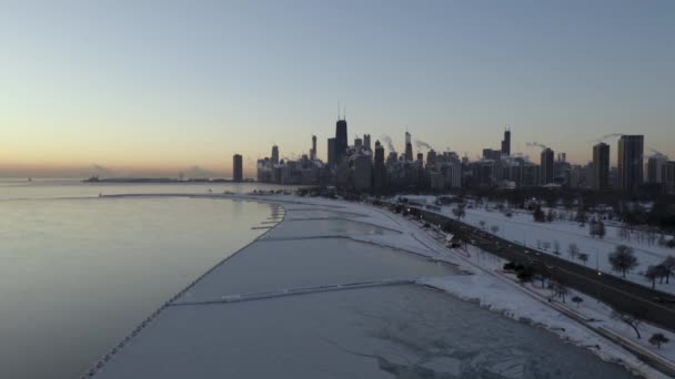 Aerial Footage Frozen Lake Michigan 2019 Polar Vortex Chicago Illinois — Stok video