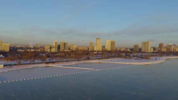 Aerial Footage Frozen Lake Michigan 2019 Polar Vortex Chicago Illinois — Stock Video