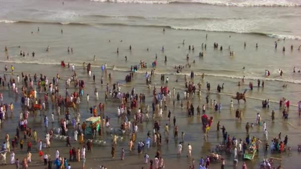 Aerial View Sea View Beach Karachi Pakistan Hundreds People Together — Wideo stockowe