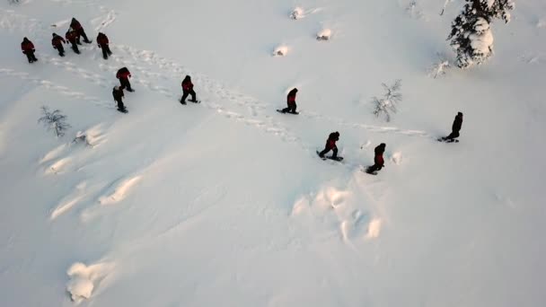 Сніговий Черевик Ходить Сааріселці Лапландія Фінляндія — стокове відео