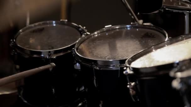 Drummer Hitting Toms Playing Beat — Stock Video