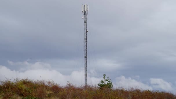 Antenna Telecomunicazioni Veloce Movimento Nuvola — Video Stock