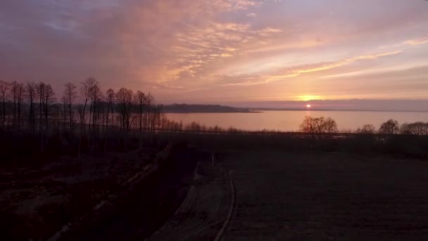 Lac Burtnieks Fin Automne Ciel Rouge Coucher Soleil Vue Aérienne — Video