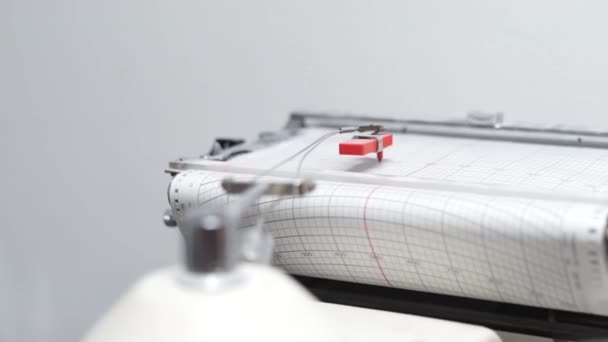 Close Chart Recorder Drawing Graph Flour Quality Testing — Stock Video