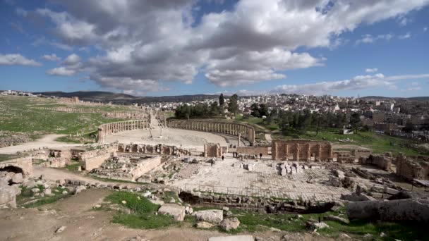 Jerash Taki Roma Harabelerinin Panoramik Görüntüsü Parlak Bulutlu Bir Günde — Stok video