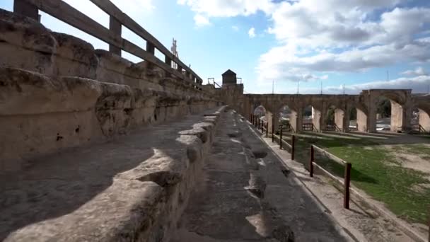 Escaleras Piedra Del Hipódromo Las Ruinas Romanas Ciudad Jerash Día — Vídeo de stock