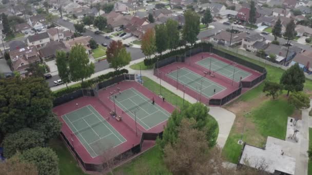 Aerial View Four Tennis Courts Residential Neighborhood — Stock Video