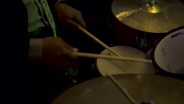 Shot Snare Drum Drummer Plays Snare Hits Rim Lampu Kilat — Stok Video