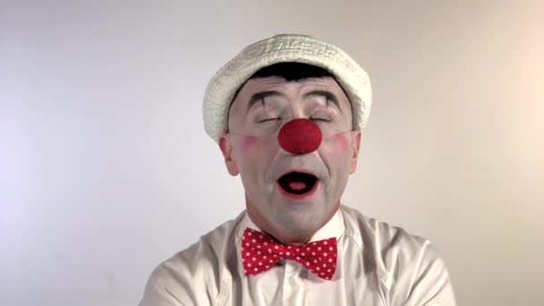 Clown Emoji Faccia Starnuto Clown Mimo Starnutisce Una Goccia Muco — Video Stock