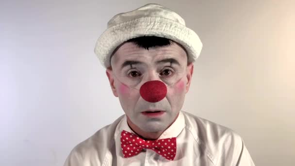 Emoji Clown Schreiendes Gesicht Ein Trauriger Pantomime Clown Mit Einer — Stockvideo