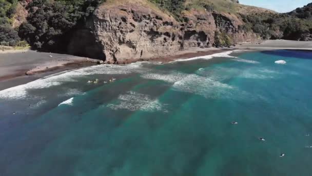 Drone Vlucht Piha Beach Auckland Nieuw Zeeland — Stockvideo