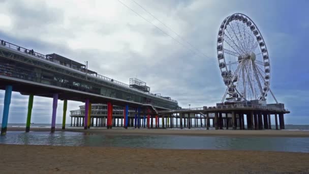 Veduta Della Ruota Panoramica Del Molo Dalla Spiaggia Scheveningen Paesi — Video Stock