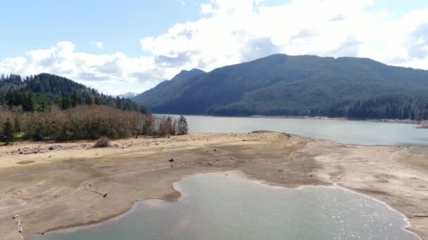 Sorvolando Magnifico Lago Alder Nel Bellissimo Stato Washington — Video Stock