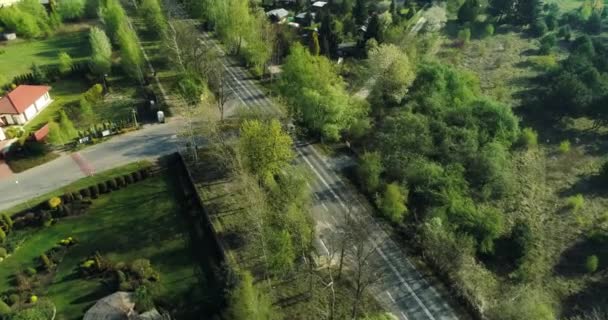 Vista Aérea Una Carretera Que Más Allá Urbanización — Vídeo de stock